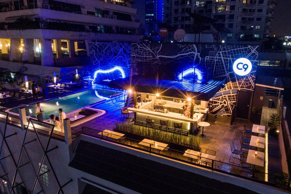 Sora Hotel Silom Bangkok Exteriör bild