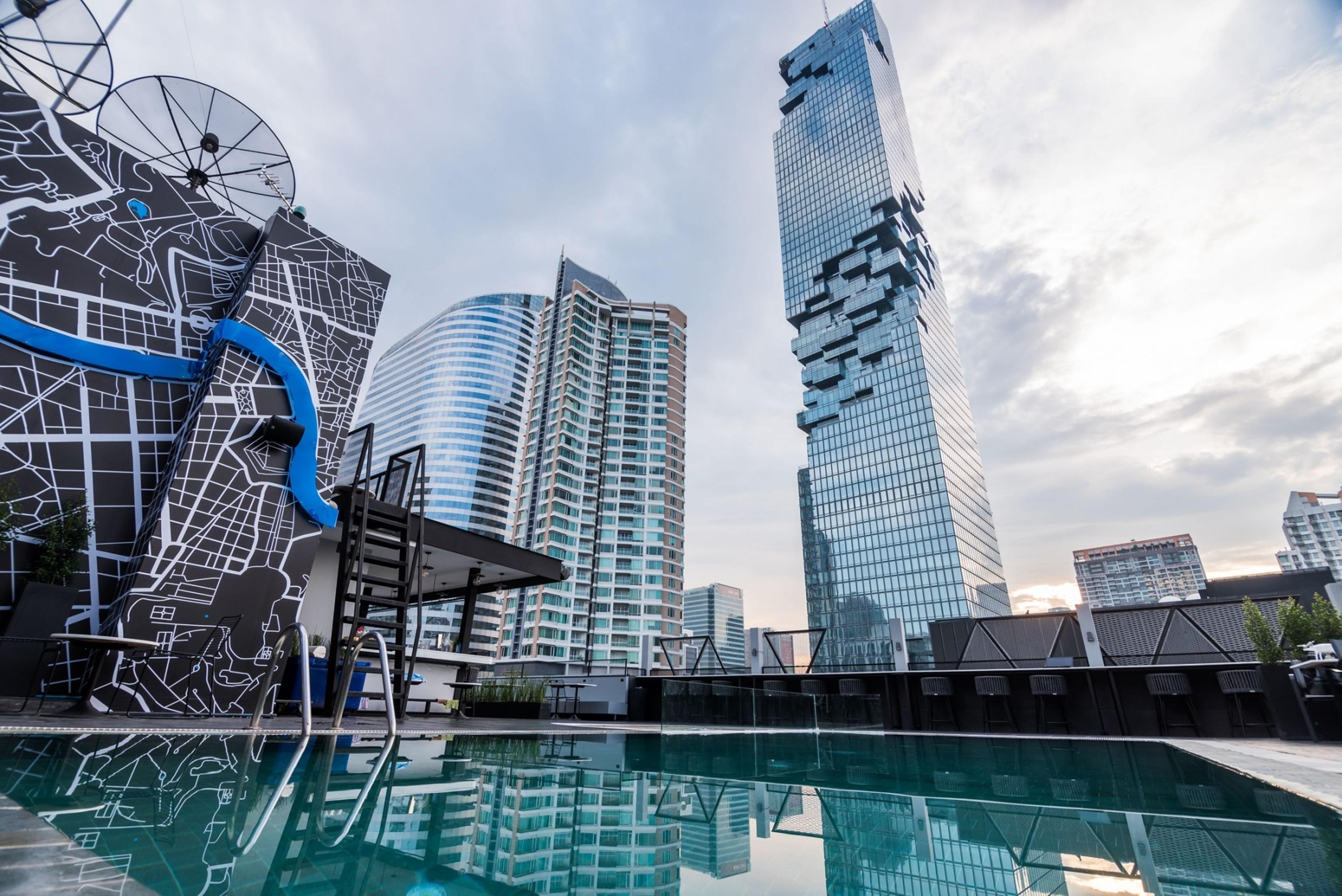 Sora Hotel Silom Bangkok Exteriör bild